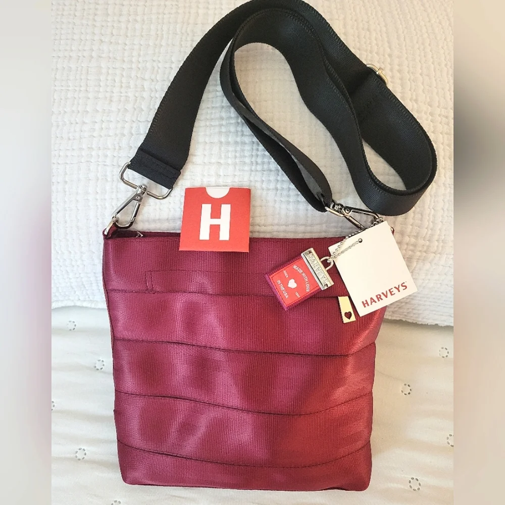 Harvey's Mini Streamline Seatbelt Crossbody